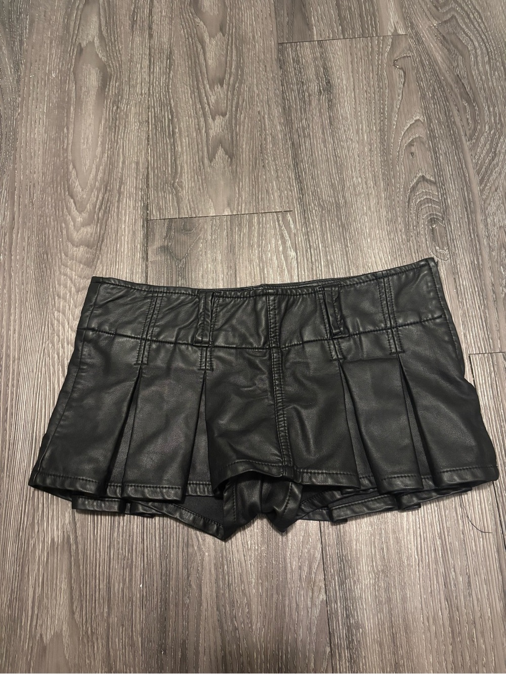 Free People Faux Leather Pleated Women’s Mini Skirt with built in shorts - Black